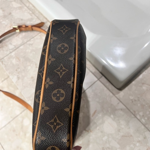 Louis Vuitton Monogram Odean crossbody handbag - Picture 7 of 10